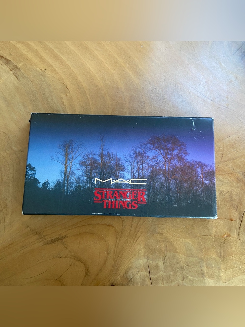 MAC x Stranger Things Limited Edition 2022 The Void Eye Palette